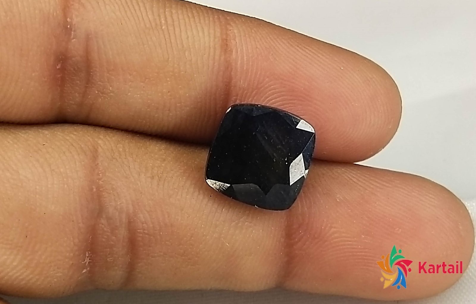 Kalyan Gems Shop Luxurious Very Rare Royal blue Sapphire Gemstone 8.2 Carat blue sapphire neelam rectangular Cut