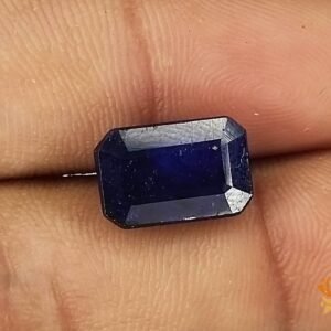 Natural Oval Certified blue Sapphire Loose Gemstone 7.2 Carat blue sapphire online rectangular shape