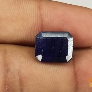 Good Looking Very Rare Royal blue Sapphire Gemstone  9.1 Carat gemstone blue sapphire rectangular shape