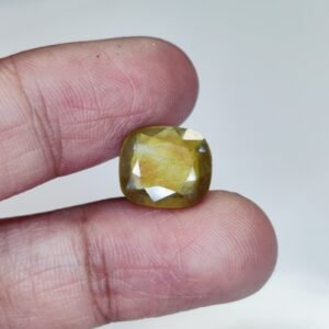 Shop Yellow Sapphire - Kanakapushyaragam Stone with Certificate 6.85Ct