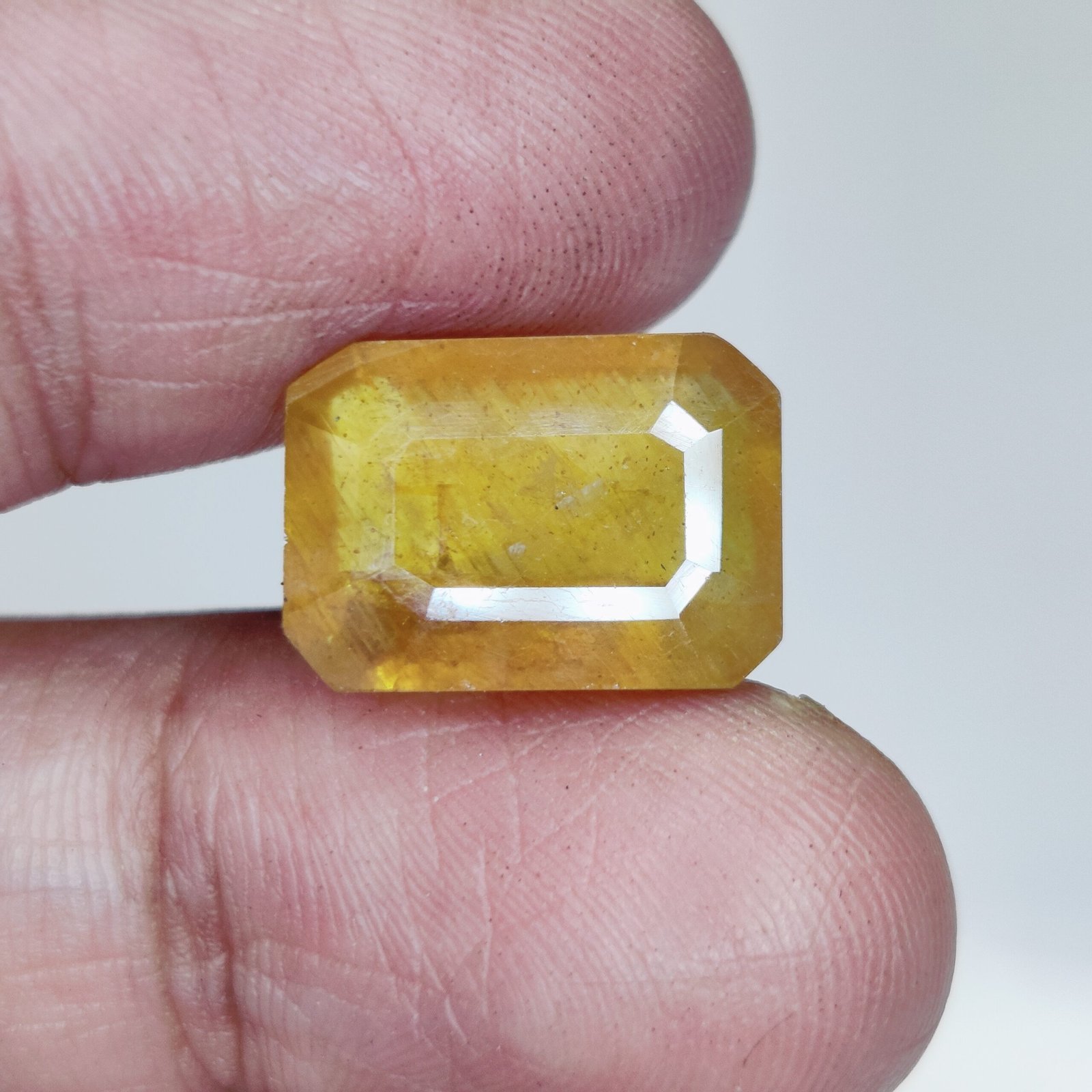 Buy Astrological Yellow Sapphire - Perfect for Daily Wear 13.7Ct