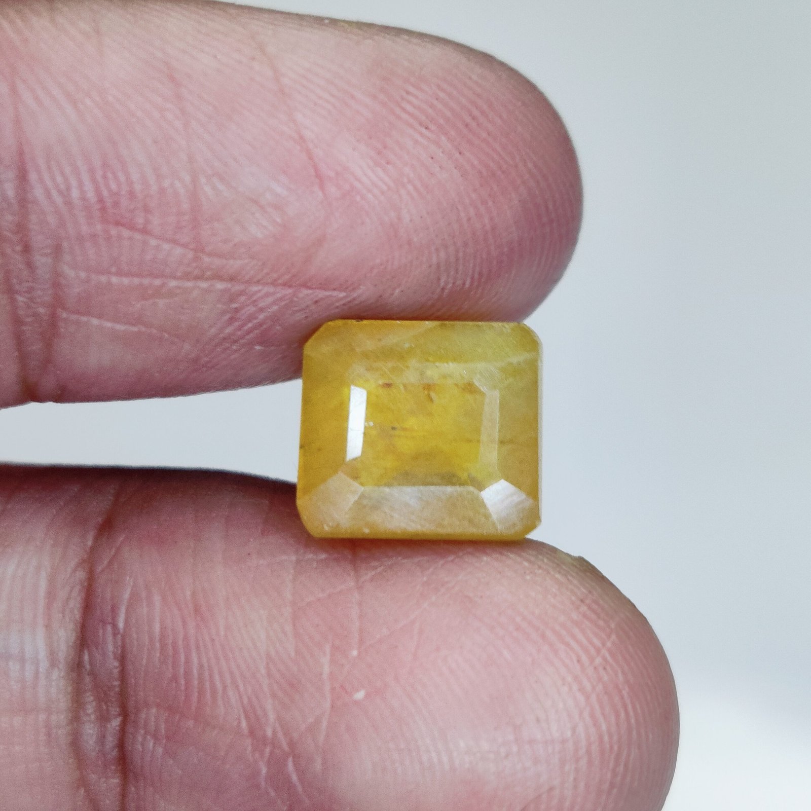 Yellow Sapphire Gemstone for Marriage & Relationship Harmony 6.45Ct