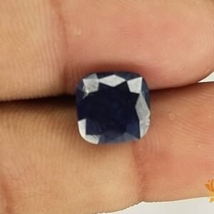 Best Quality Natural Shining blue Sapphire Gemstone 5.3 Carat blue sapphire value square  Cut